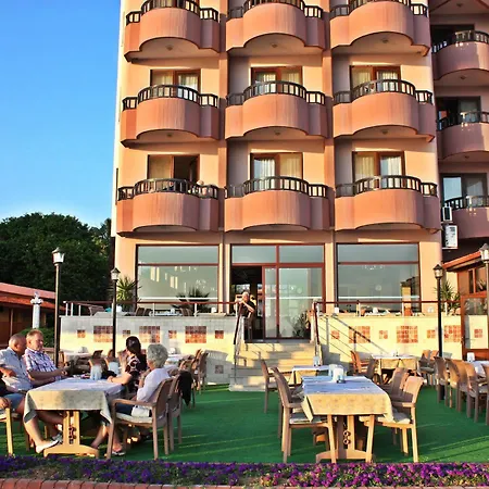 Mendos Garden Exclusive Szálloda