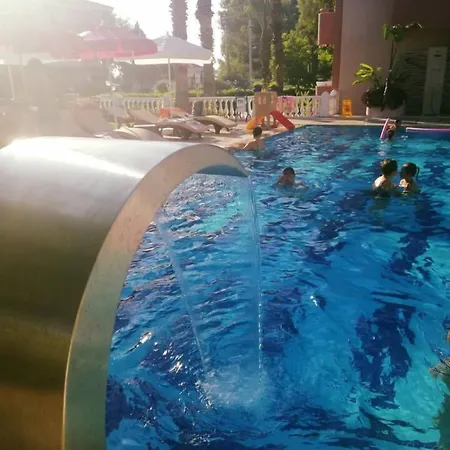 Mendos Garden Exclusive 酒店