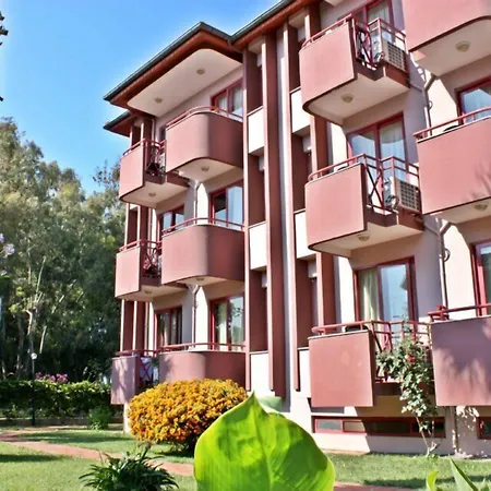 Mendos Garden Exclusive 酒店 3*