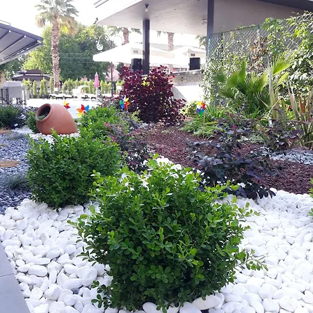 Mendos Garden Exclusive