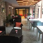 Mendos Garden Exclusive